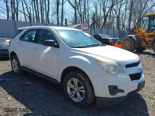 2012 Chevrolet Equinox LS with VIN 2GNFLCEK9C6101442, listed as a IAAI auction lot 42071000 with 135,764 mi miles. Bid and sale history available at carsss.com. Image 1.