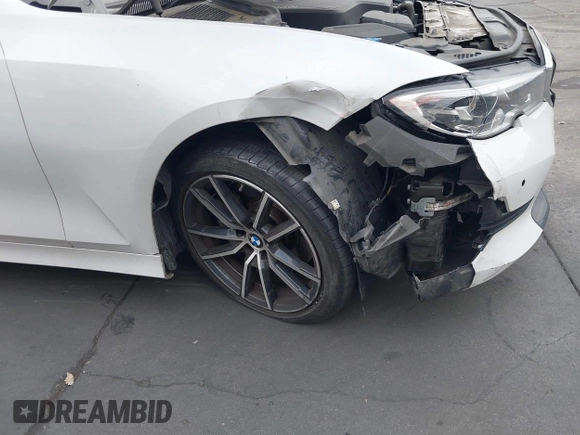 2019 BMW 3 Series 330i с VIN WBA5R1C56KFH28592, выставлен на аукционе IAAI как лот 42344438 с пробегом Не указан миль и . История ставок и продаж доступна на DreamBid. Изображение 6.