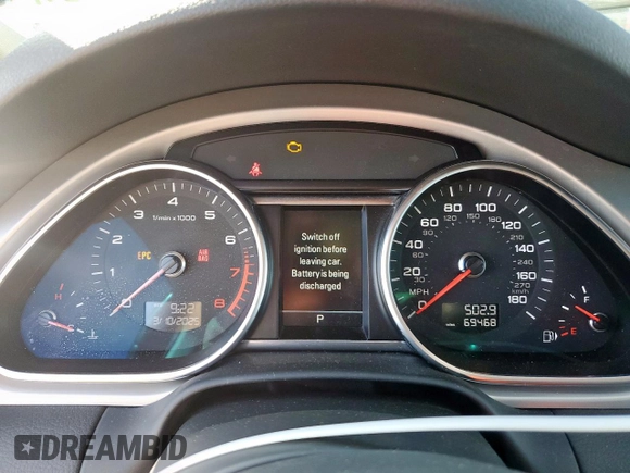 2015 Audi Q7 Premium Plus with VIN WA1LGAFEXFD007003, listed as a Copart auction lot 48522145 with 69,468 mi miles and Salvage Title. Bid and sale history available at DreamBid. Image 9.
