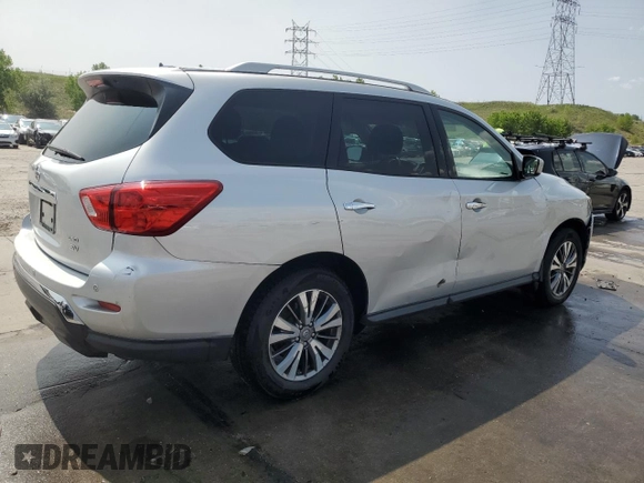 2018 Nissan Pathfinder Platinum with VIN 5N1DR2MM5JC665603, listed as a Copart auction lot 58505055 with 157,836 mi miles and Salvage title. Bid and sale history available at DreamBid. Image 3.