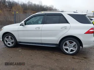 2014 Mercedes-Benz M 550 with VIN 4JGDA7DB1EA362659, listed as a IAAI auction lot 41704573 with 163,341 mi miles and . Bid and sale history available at carsss.com. Image 14.