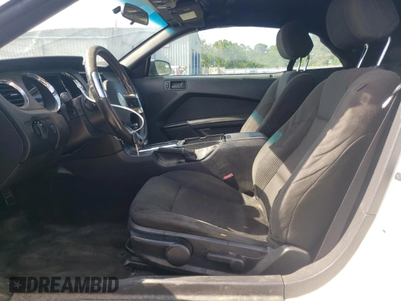 2013 Ford Mustang V6 with VIN 1ZVBP8EM9D5275936, listed as a Copart auction lot 54716455 with 225,596 mi miles and Salvage title. Bid and sale history available at DreamBid. Image 7.