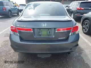 2012 Honda Accord SE z VIN 1HGCP2F66CA195604, wystawiony jako IAAI lot #42073000 z przebiegiem 206 501 mil mil oraz . Historia ofert i sprzedaży dostępna na DreamBid. Obrazek 16.