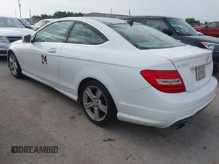 2015 Mercedes-Benz C 250 with VIN WDDGJ4HB9FG370183, listed as a IAAI auction lot 42670705 with 127,582 mi miles and . Bid and sale history available at DreamBid. Image 3.
