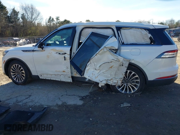 2020 Lincoln Aviator Reserve with VIN 5LM5J7WC5LGL36194, listed as a IAAI auction lot 41330730 with 110,660 mi miles and . Bid and sale history available at DreamBid. Image 14.