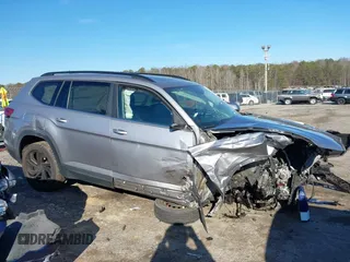 2022 Volkswagen Atlas SE z VIN 1V2JP2CA6NC502757, wystawiony jako IAAI lot #41247026 z przebiegiem 70 124 mil mil oraz . Historia ofert i sprzedaży dostępna na DreamBid. Obrazek 13.
