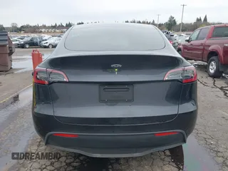 2024 Tesla Model Y с VIN 7SAYGDED6RF102745, выставлен на аукционе IAAI как лот 41824709 с пробегом 13 842 миль миль и . История ставок и продаж доступна на DreamBid. Изображение 16.