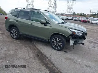 2019 Subaru Forester Limited with VIN JF2SKASC6KH431965, listed as a IAAI auction lot 42000207 with 31,496 mi miles. Bid and sale history available at carsss.com. Image 1.