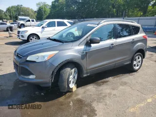 2014 Ford Escape SE z VIN 1FMCU9G91EUC77505, wystawiony jako Copart lot #52913005 z przebiegiem 119 299 mil mil oraz Szkoda całkowita • Salvage title. Historia ofert i sprzedaży dostępna na DreamBid. Obrazek 1.
