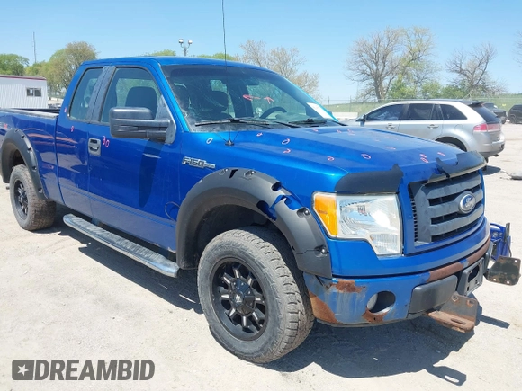 2010 Ford F-150 XL z VIN 1FTEX1EW9AKC34275, wystawiony jako IAAI lot #42183779 z przebiegiem 261 624 mil mil oraz . Historia ofert i sprzedaży dostępna na DreamBid. Obrazek 1.