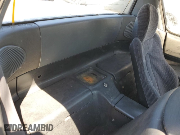 1994 Honda del Sol Si с VIN JHMEH6165RS007160, выставлен на аукционе Copart как лот 49835175 с пробегом 189 025 миль миль и Чистый • Clean title. История ставок и продаж доступна на DreamBid. Изображение 10.