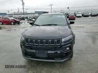 2025 Jeep Compass Latitude с VIN 3C4NJDBN5ST505542, выставлен на аукционе Copart как лот 48170865 с пробегом 1 000 миль миль и Списание • Salvage title. История ставок и продаж доступна на DreamBid. Изображение 11.