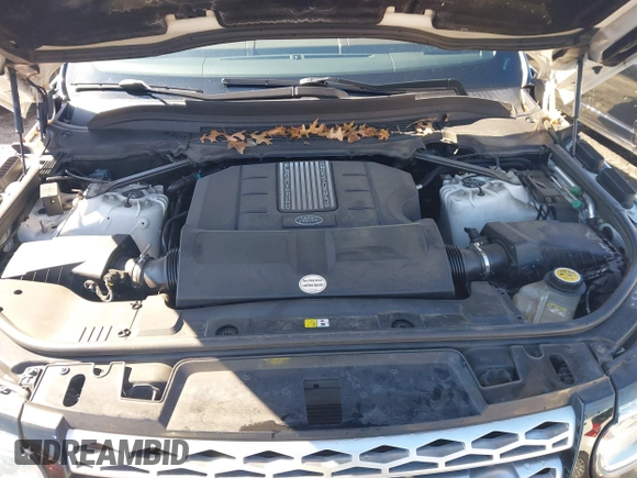2015 Land Rover Range Rover Sport HSE with VIN SALWR2VF6FA537427, listed as a IAAI auction lot 41598915 with 134,639 mi miles. Bid and sale history available at carsss.com. Image 10.
