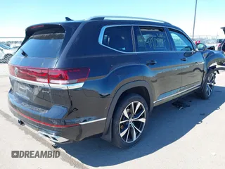 2024 Volkswagen Atlas SEL Premium R-Line z VIN 1V2FR2CA1RC538085, wystawiony jako IAAI lot #41910774 z przebiegiem 15 382 mil mil oraz . Historia ofert i sprzedaży dostępna na DreamBid. Obrazek 4.