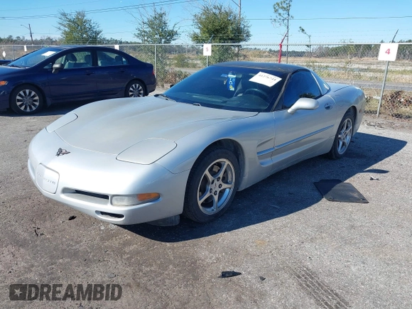 2000 Chevrolet Corvette with VIN 1G1YY22GXY5123782, listed as a IAAI auction lot 41276744 with 135,845 mi miles. Bid and sale history available at carsss.com. Image 2.
