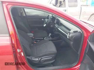 2019 Kia Forte S with VIN 3KPF34AD8KE042257, listed as a IAAI auction lot 42071529 with 81,612 mi miles. Bid and sale history available at carsss.com. Image 5.