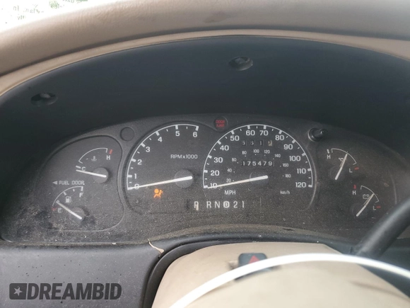 2000 Ford Explorer z VIN 1FMDU65P9YUB42443, wystawiony jako Copart lot #70036074 z przebiegiem 175 479 mil mil oraz Szkoda całkowita • Salvage title. Historia ofert i sprzedaży dostępna na DreamBid. Obrazek 9.