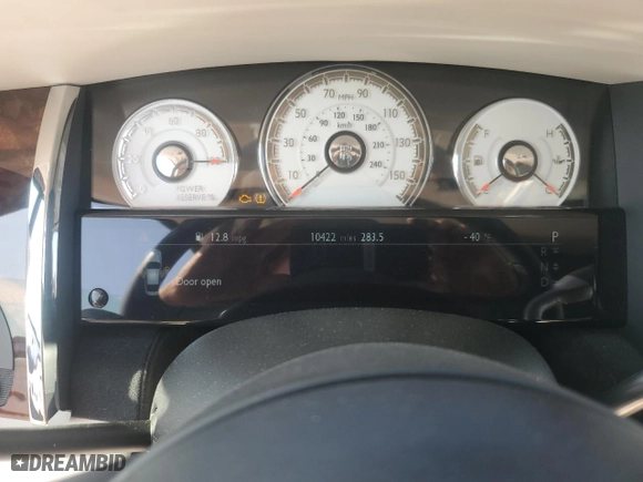 2017 Rolls-Royce Wraith with VIN SCA665C59HUX86762, listed as a Copart auction lot 82405254 with 10,422 mi miles and Salvage Title. Bid and sale history available at carsss.com. Image 9.