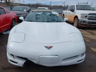 2000 Chevrolet Corvette with VIN 1G1YY32G5Y5129804, listed as a IAAI auction lot 41636683 with 86,205 mi miles. Bid and sale history available at carsss.com. Image 12.