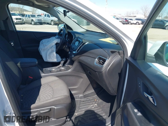 2019 Chevrolet Equinox LT with VIN 3GNAXKEV3KL227230, listed as a IAAI auction lot 41781839 with 78,652 mi miles and . Bid and sale history available at carsss.com. Image 5.