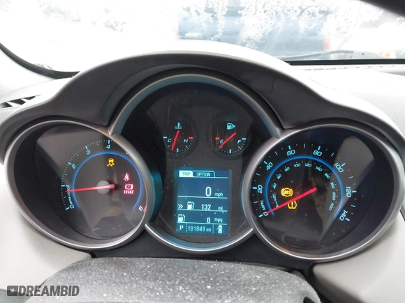 2014 Chevrolet Cruze LS with VIN 1G1PA5SH0E7103809, listed as a IAAI auction lot 41811167 with 181,849 mi miles. Bid and sale history available at carsss.com. Image 7.