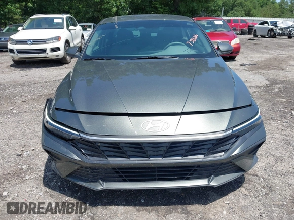 2024 Hyundai Elantra SE z VIN KMHLL4DG0RU758666, wystawiony jako IAAI lot #42442783 z przebiegiem 24 955 mil mil oraz . Historia ofert i sprzedaży dostępna na DreamBid. Obrazek 12.