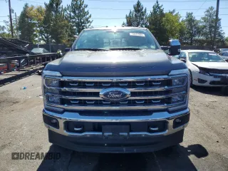 2023 Ford F-350 XL with VIN 1FT8W3BM0PEC08475, listed as a Copart auction lot 43587265 with 38,805 mi miles and Salvage Title. Bid and sale history available at DreamBid. Image 5.