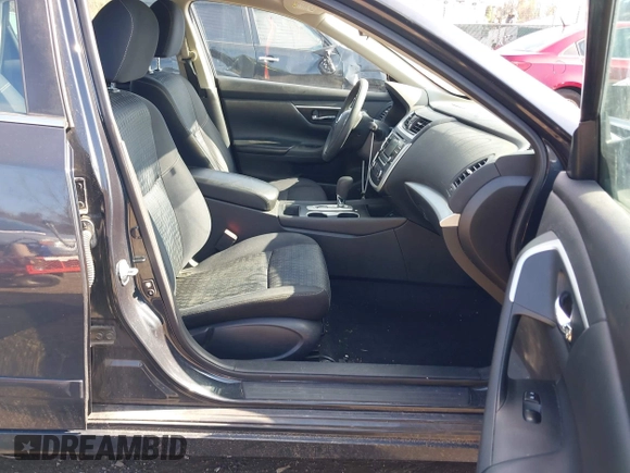 2016 Nissan Altima SR with VIN 1N4AL3AP3GC231742, listed as a IAAI auction lot 41892232 with 97,183 mi miles and . Bid and sale history available at carsss.com. Image 5.