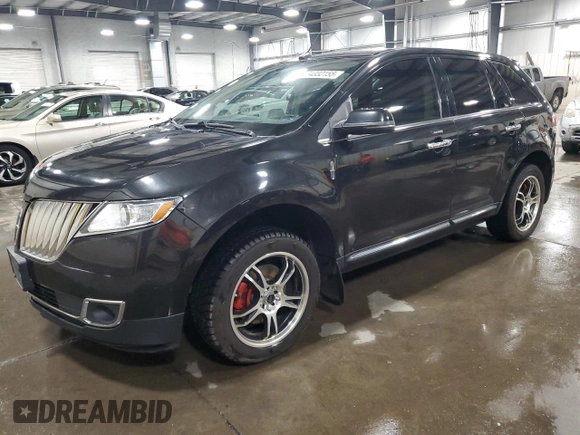 2013 Lincoln MKX z VIN 2LMDJ8JK0DBL26172, wystawiony jako Copart lot #54332155 z przebiegiem 158 182 mil mil oraz Szkoda całkowita • Salvage title. Historia ofert i sprzedaży dostępna na DreamBid. Obrazek 1.