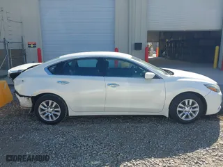 2017 Nissan Altima 2.5 SR with VIN 1N4AL3AP0HC492795, listed as a IAAI auction lot 41801120 with 233,478 mi miles. Bid and sale history available at carsss.com. Image 14.