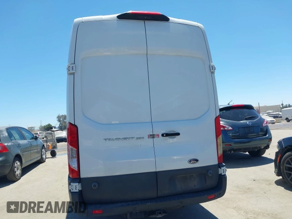 2020 Ford Transit Cargo z VIN 1FTBW3X89LKB72069, wystawiony jako IAAI lot #42623407 z przebiegiem 454 279 mil mil oraz . Historia ofert i sprzedaży dostępna na DreamBid. Obrazek 17.