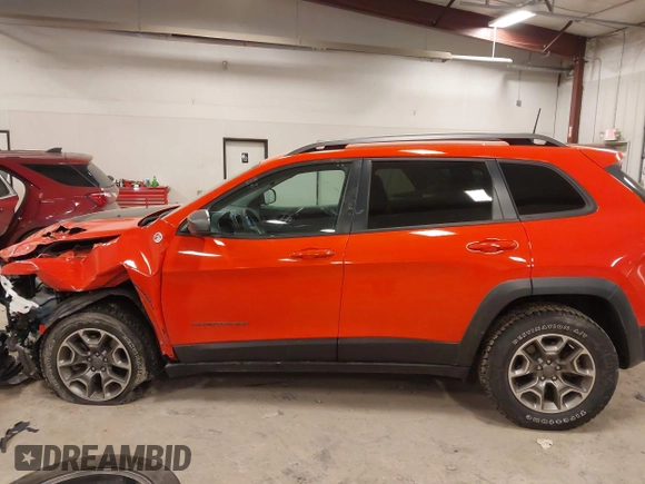 2021 Jeep Cherokee Trailhawk с VIN 1C4PJMBX2MD236855, выставлен на аукционе IAAI как лот 41254855 с пробегом 18 452 миль миль и . История ставок и продаж доступна на DreamBid. Изображение 14.