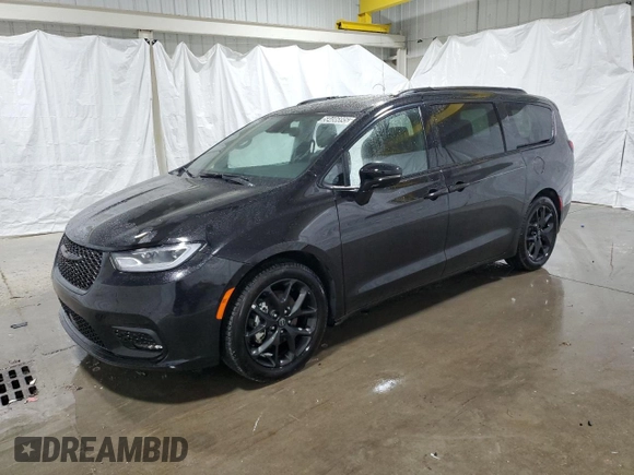 2025 Chrysler Pacifica Limited z VIN 2C4RC1GG3SR550826, wystawiony jako Copart lot #58486895 z przebiegiem 4 735 mil mil oraz Czysty tytuł • Clean title. Historia ofert i sprzedaży dostępna na DreamBid. Obrazek 1.