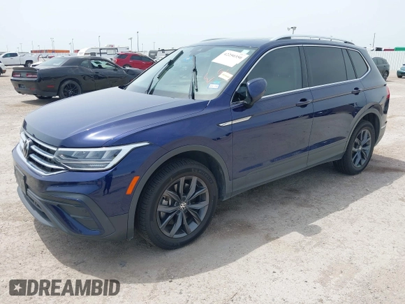 2022 Volkswagen Tiguan SE с VIN 3VV2B7AX2NM051870, выставлен на аукционе IAAI как лот 42250350 с пробегом 72 257 миль миль и . История ставок и продаж доступна на DreamBid. Изображение 17.