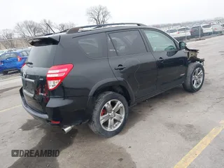2010 Toyota RAV4 Sport с VIN JTMRK4DV0A5094237, выставлен на аукционе IAAI как лот 41184828 с пробегом 250 343 миль миль и . История ставок и продаж доступна на DreamBid. Изображение 4.