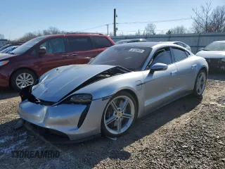 2021 Porsche Taycan Turbo z VIN WP0AC2Y10MSA62628, wystawiony jako Copart lot #46105925 z przebiegiem Nie podano mil oraz Szkoda całkowita • Salvage title. Historia ofert i sprzedaży dostępna na DreamBid. Obrazek 1.