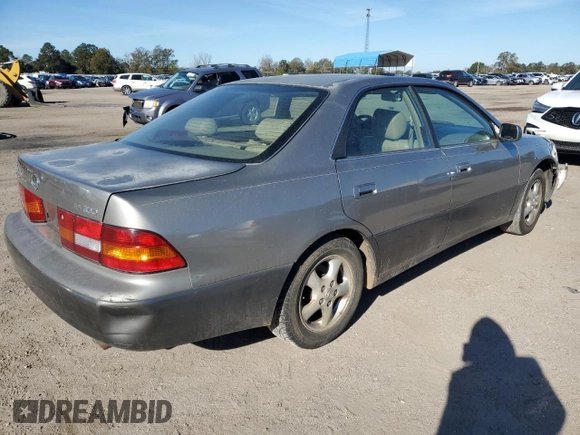 1997 Lexus ES 300 Luxury Sport Sdn with VIN JT8BF22GXV0055087, listed as a Copart auction lot 83823814 with 208,967 mi miles and Salvage Title. Bid and sale history available at carsss.com. Image 3.
