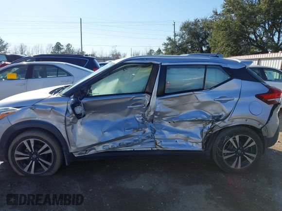 2019 Nissan Kicks S with VIN 3N1CP5CU8KL544677, listed as a IAAI auction lot 41654616 with 130,056 mi miles and . Bid and sale history available at carsss.com. Image 6.