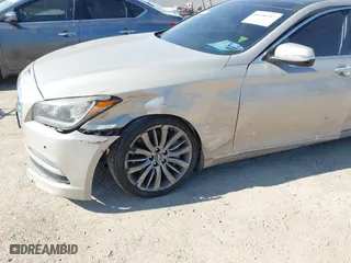 2015 Hyundai Genesis 5.0L with VIN KMHGN4JF3FU079042, listed as a IAAI auction lot 41696557 with 119,939 mi miles. Bid and sale history available at carsss.com. Image 6.