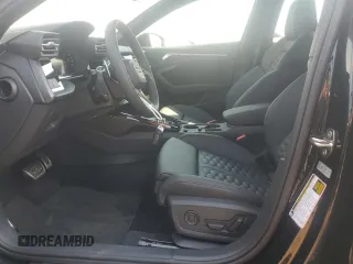 2024 Audi RS 3 z VIN WUAG4DGY5RA908217, wystawiony jako Copart lot #62912454 z przebiegiem 1643 mil mil oraz Szkody całkowita. Historia ofert i sprzedaży dostępna na DreamBid. Obrazek 7.