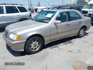 2000 Mercedes-Benz C 230 Kompressor с VIN WDBHA24G1YA812740, выставлен на аукционе IAAI как лот 42655424 с пробегом 227 815 миль миль и . История ставок и продаж доступна на DreamBid. Изображение 2.