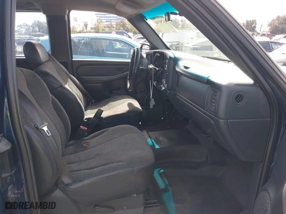 2002 Chevrolet Silverado 1500 Work Truck with VIN 2GCEC19X021368155, listed as a IAAI auction lot 41758746 with 174,877 mi miles. Bid and sale history available at carsss.com. Image 5.