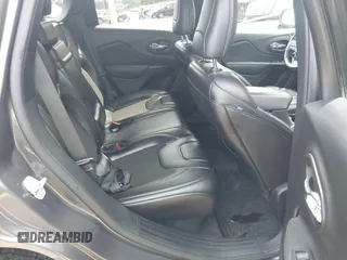 2019 Jeep Cherokee Trailhawk with VIN 1C4PJMBX2KD231734, listed as a IAAI auction lot 42235469 with 104,565 mi miles and . Bid and sale history available at DreamBid. Image 8.