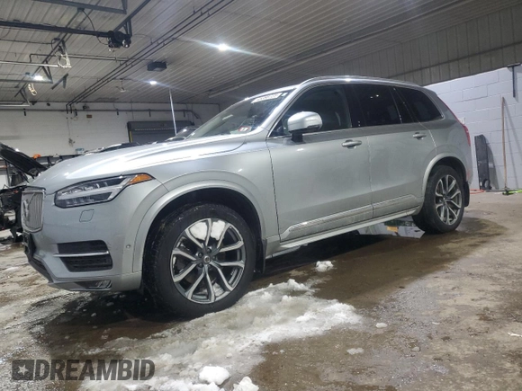 2017 Volvo XC90 Inscription with VIN YV4A22PL0H1140644, listed as a Copart auction lot 45398725 with 83,688 mi miles and Salvage title. Bid and sale history available at DreamBid. Image 1.