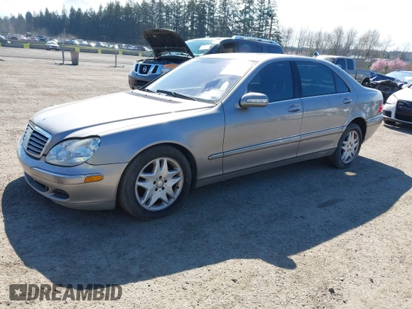 2003 Mercedes-Benz S-Class 4.3L with VIN WDBNG70J23A336796, listed as a IAAI auction lot 41896565 with 259,164 mi miles. Bid and sale history available at carsss.com. Image 2.