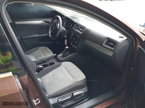 2017 Volkswagen Jetta 1.4T S with VIN 3VW2B7AJ9HM291171, listed as a IAAI auction lot 41790118 with 68,179 mi miles. Bid and sale history available at carsss.com. Image 5.