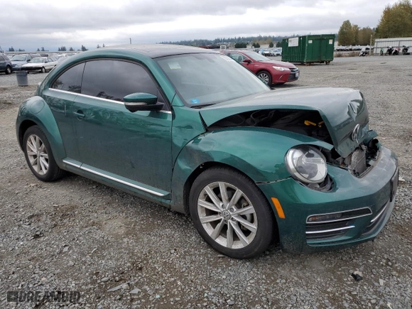 2018 Volkswagen Beetle SE with VIN 3VWJD7AT6JM711272, listed as a Copart auction lot 72000634 with 45,178 mi miles and Salvage Title. Bid and sale history available at carsss.com. Image 4.