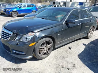 2012 Mercedes-Benz E-Class E 350 Luxury with VIN WDDHF5KB6CA529535, listed as a IAAI auction lot 41821183 with 140,820 mi miles. Bid and sale history available at carsss.com. Image 17.