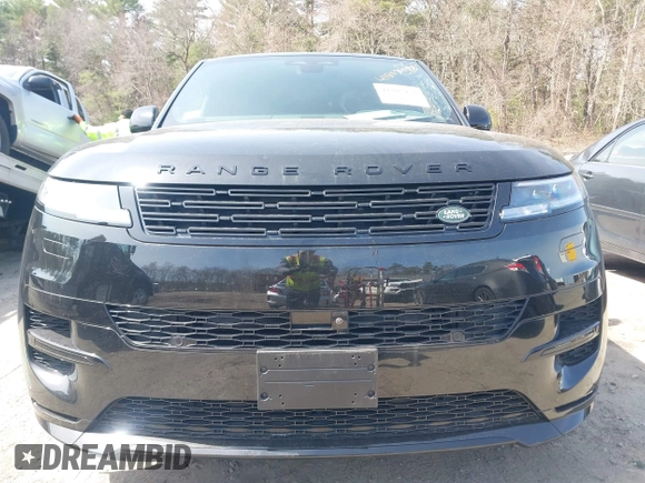 2024 Land Rover Range Rover Sport Dynamic SE with VIN SAL1L9FU3RA199796, listed as a IAAI auction lot 41803458 with 9,262 mi miles and . Bid and sale history available at DreamBid. Image 6.