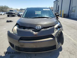 2011 Scion xD z VIN JTKKU4B44B1010587, wystawiony jako Copart lot #55654225 z przebiegiem 87 926 mil mil oraz Szkody całkowita. Historia ofert i sprzedaży dostępna na DreamBid. Obrazek 5.